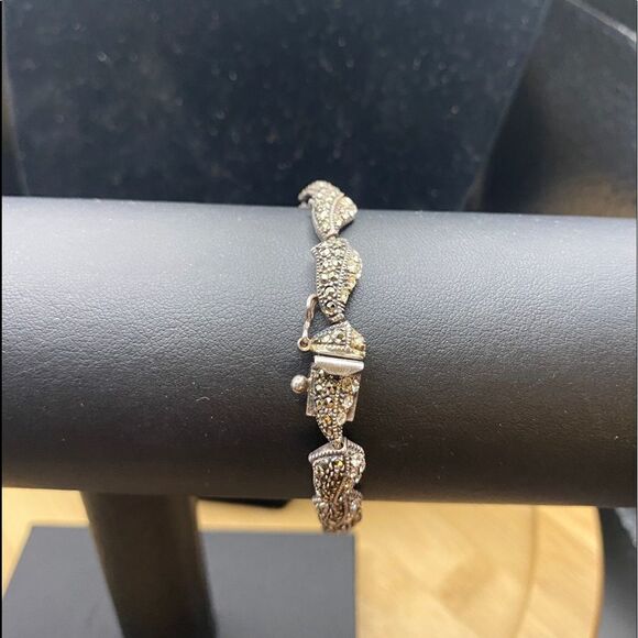 925 silver 7 1/4” dimensional bracelet with hematites and crystals - Picture 2 of 5